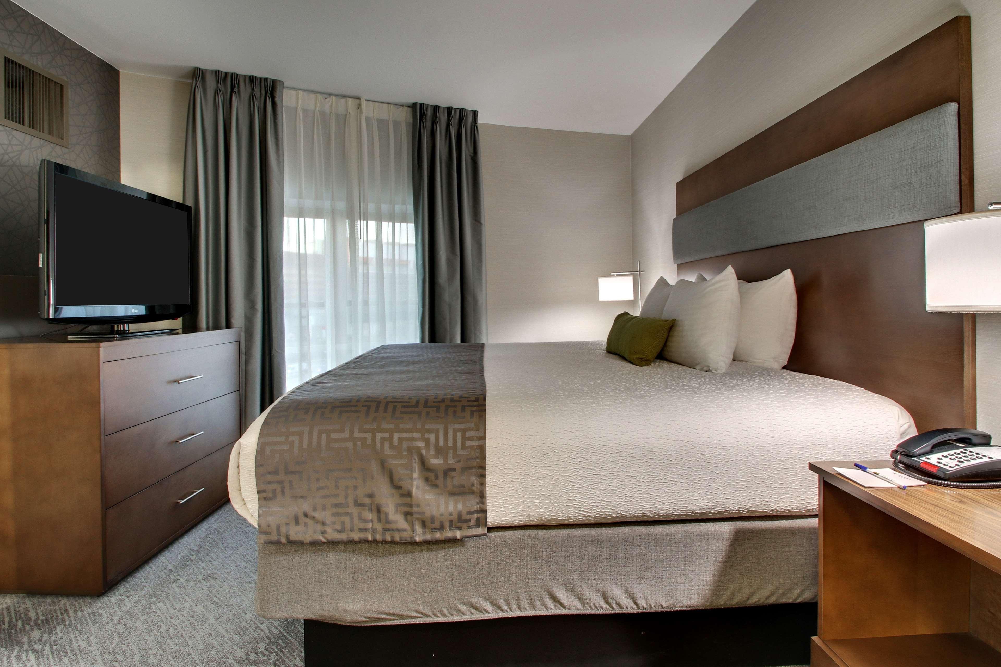 Best Western Plus Boston Hotel Exterior photo