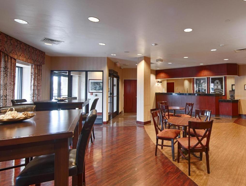Best Western Plus Boston Hotel Exterior photo