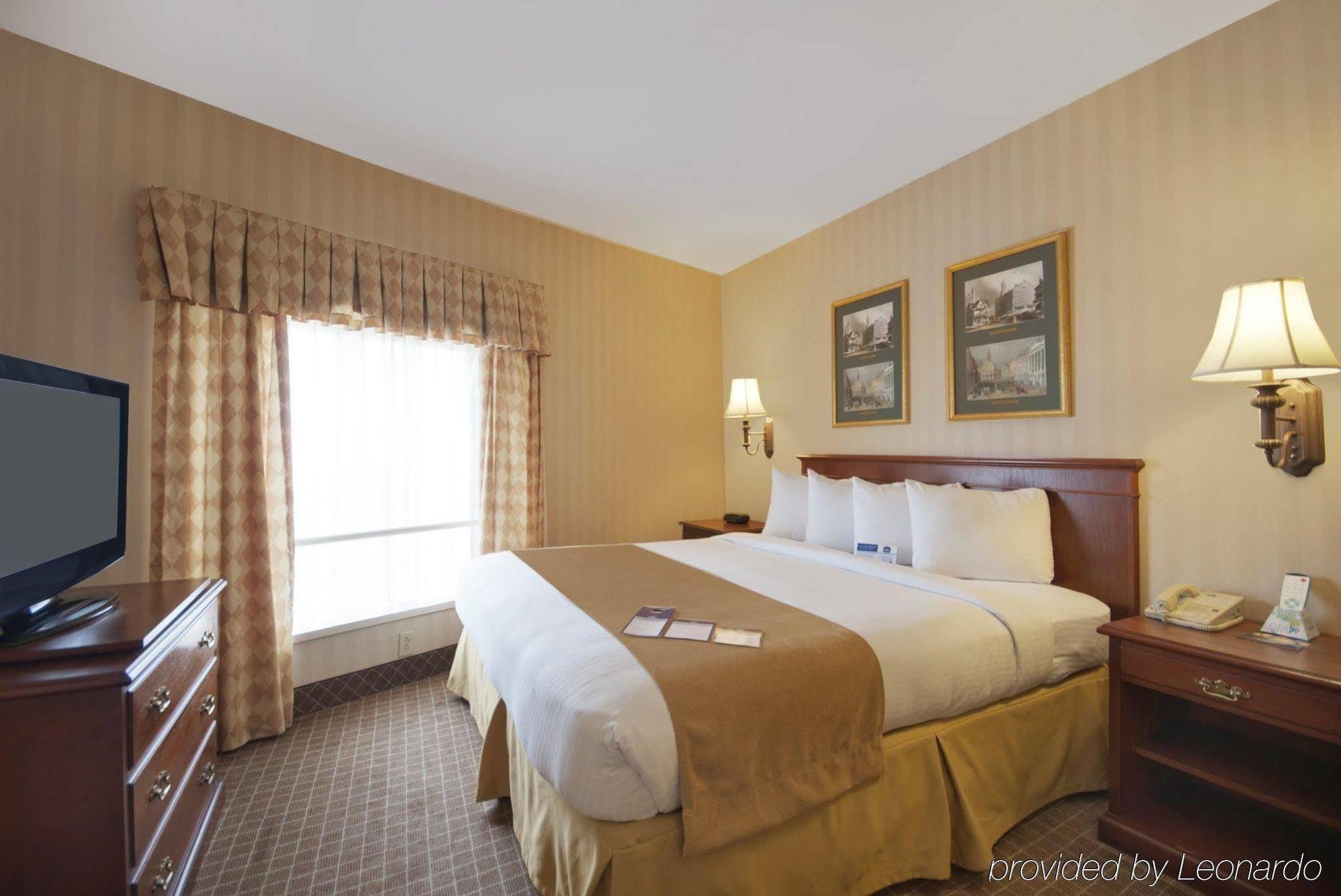 Best Western Plus Boston Hotel Room photo